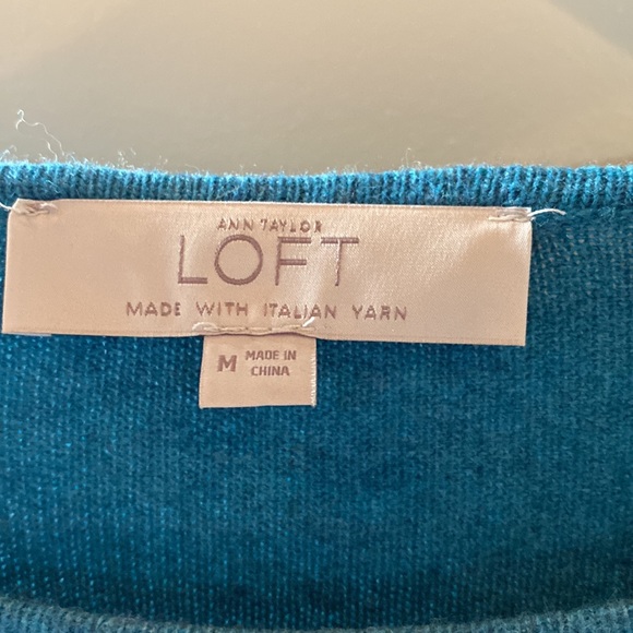 Ann Taylor Loft M Italian Yarn Sweater - Picture 2 of 5